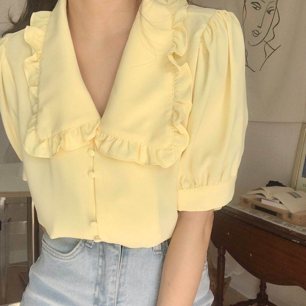 Women's Short White Chiffon Blouse with Ruffles – Stylish & Chic - MODISH X