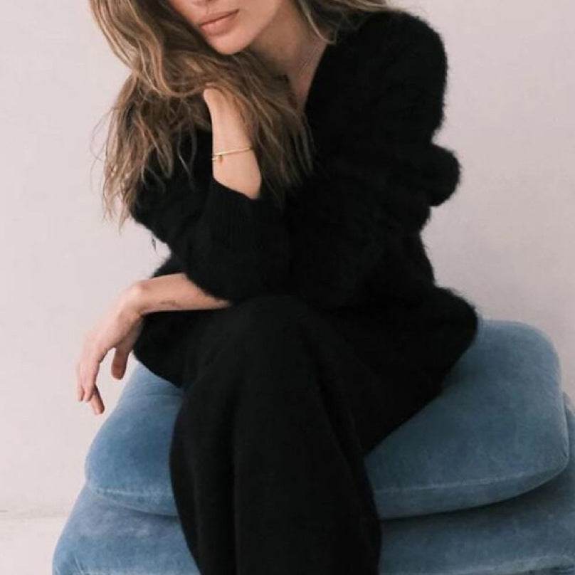 Large V-Neck Cardigan Sweater – Stylish Knitwear for Winter Elegance - MODISH X