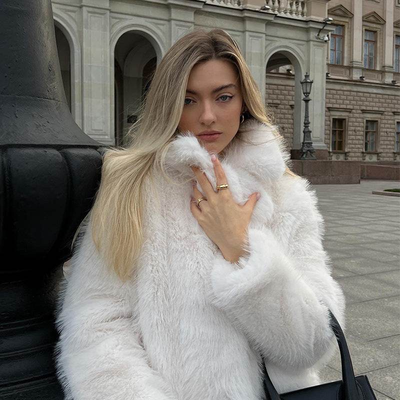 Women's Short Fur Coat – Stylish Outerwear for Chic Winter Looks - MODISH X